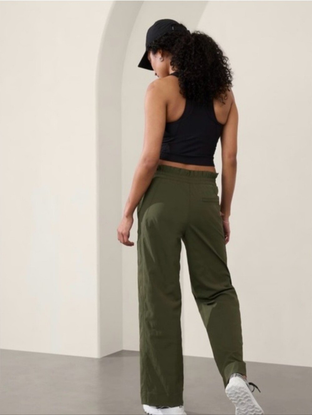 Athleta Trekkie High Rise Parachute Pant in Aspen Olive- Size 16 - Picture 2 of 6